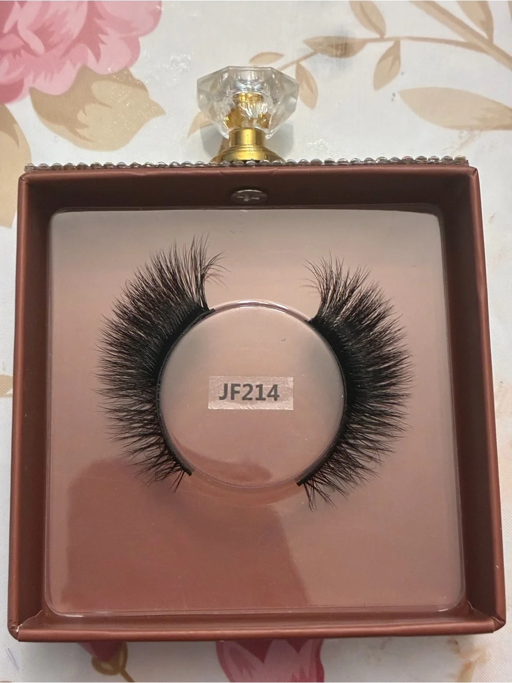 Jen Re Beauty Vegan, Cruelty Free, Lashes